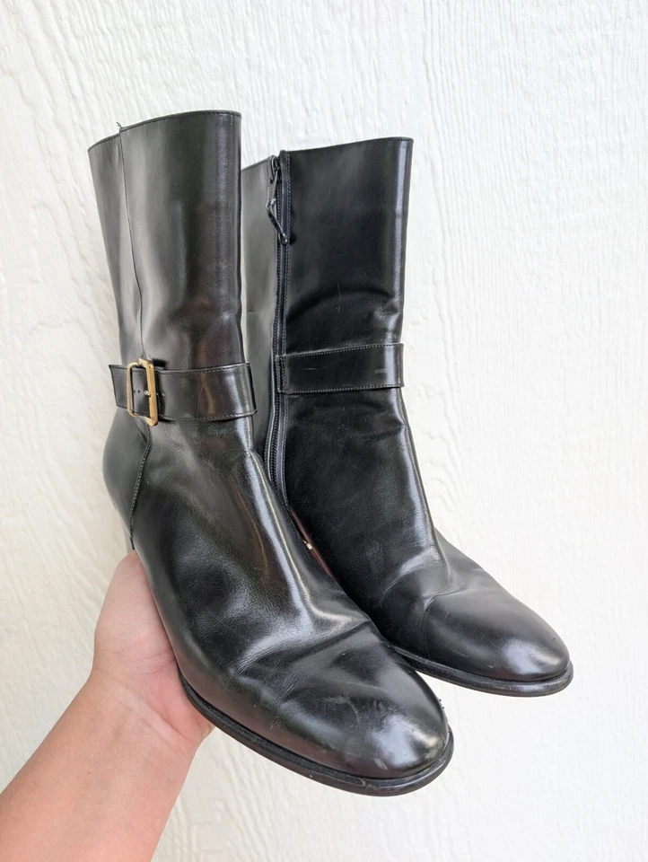 SALVATORE FERRAGAMO Bota de Cuero Negro Botín Tacón Grueso Hebilla Cremallera Talla 9M Foto 2 de 4
