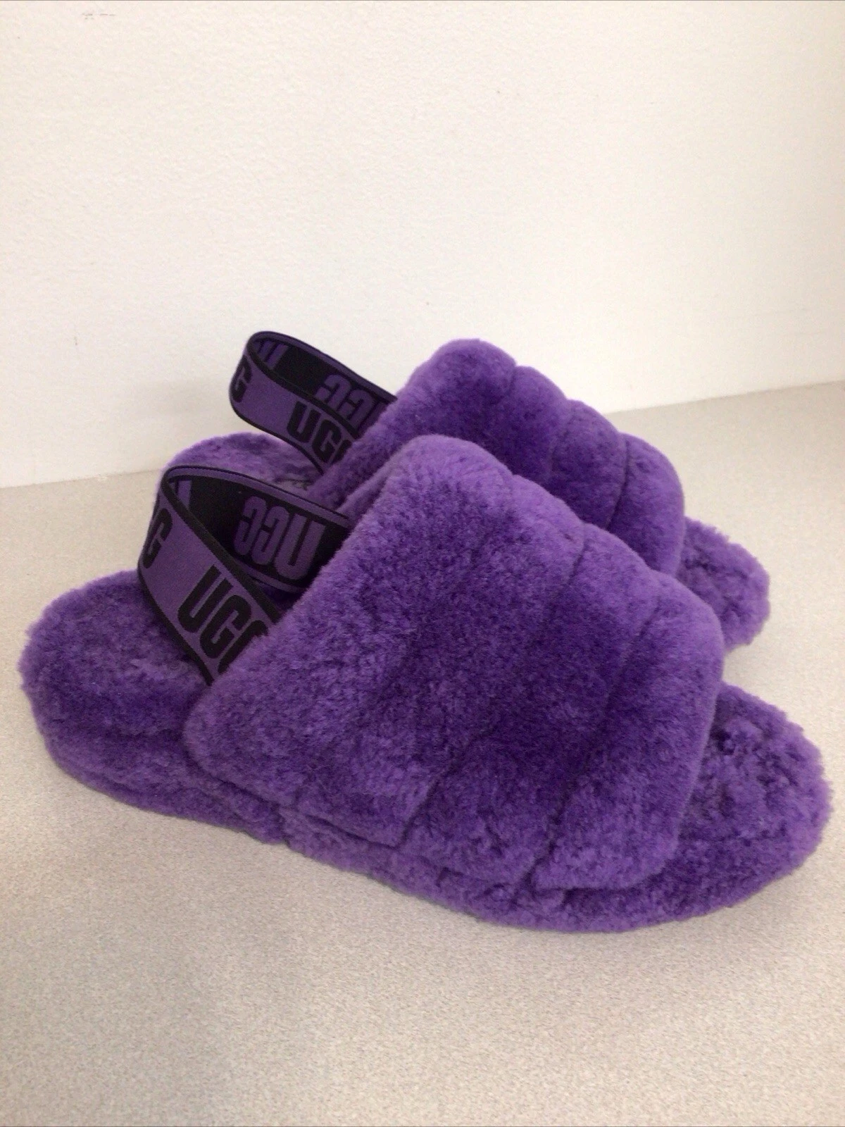 Sandali UGG Fluff Yeah viola pelliccia slide slingback taglia 5 donna