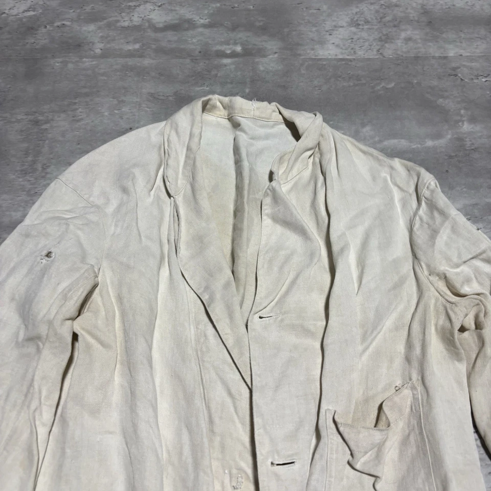 True Vintage Linen Lab Coat Doctors Jacket White Adult 40s/50s/60s Linen REPAIR - Image 2 of 4