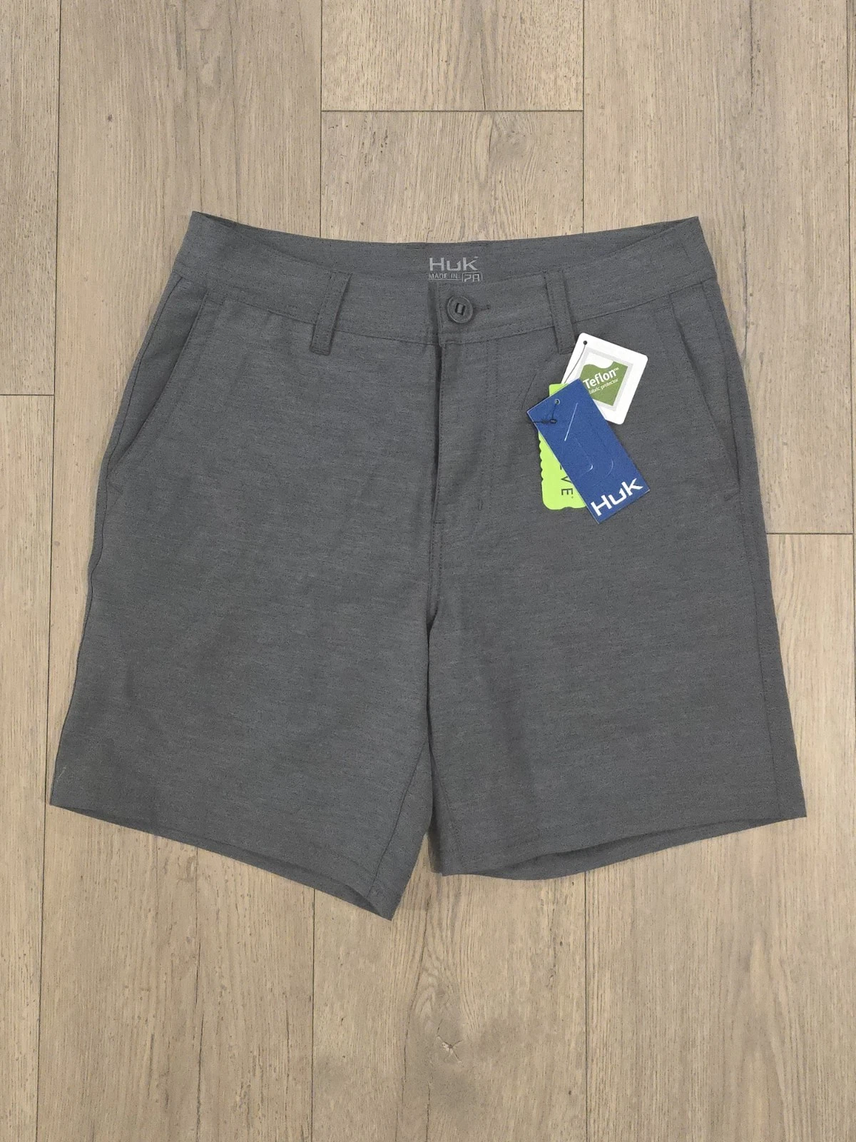 Huk Way point Shorts Men Size 28