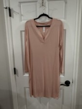 Hanro Nightgown. Women  s Size L.
