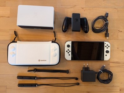 Nintendo Switch OLED-Modell - Weiß - 64GB wie neu Inkl. Tasche