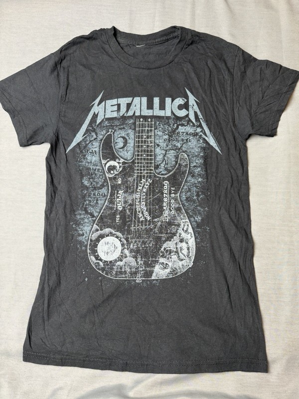 Metallica Shirt Black With Guitar. 16”x26”Great Condition. Ouija board guitar