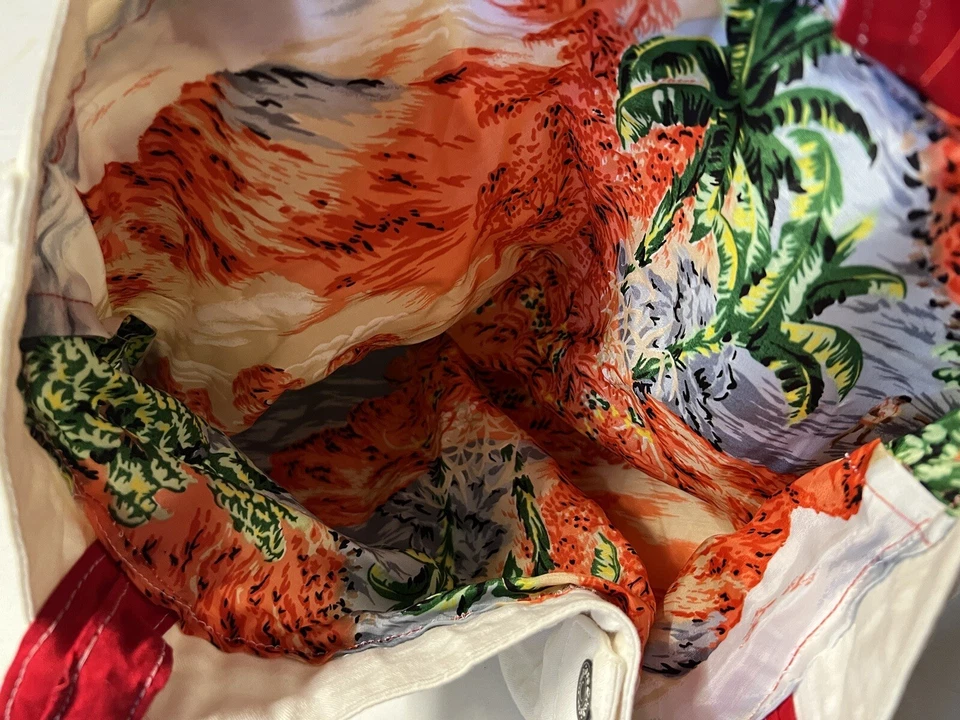 Dickies Foral Roses Reworked Custom Stitched Recycled Tote Bag White / Red - Image 3 of 4