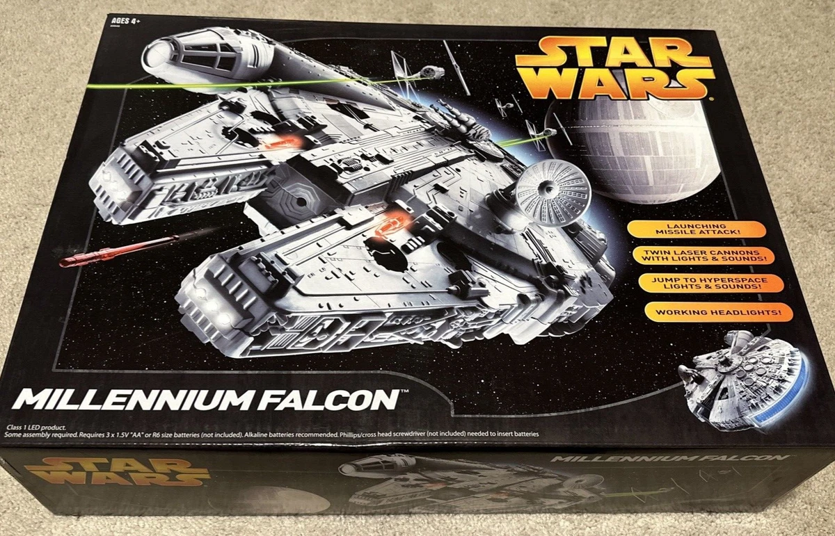 Star Wars 2005 Hasbro Electronic Millennium Falcon New In the Original open Box