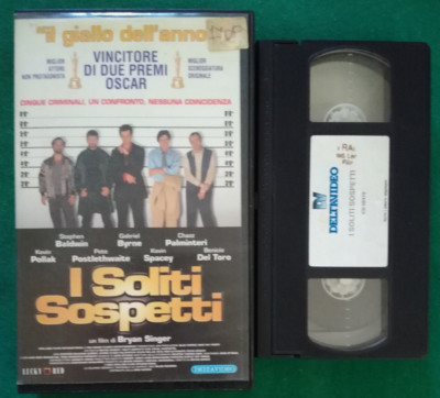 VHS Die üblichen Verdächtigen Actionfilm Benicio Del Toro Videokassette Ex Nolo (V126)