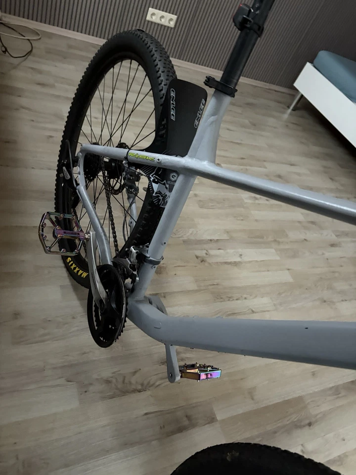 Fahrrad Ist Komplett Neu Aufgebaut, Steht Aber Leider Nur Rum Weil Ich Kaum Zeit - Bild 3 von 4