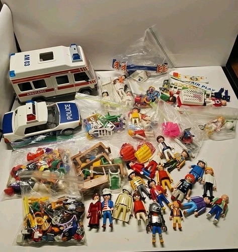 LARGE LOT OF VINTAGE PLAYMOBIL 150+ FIGURES VEHICLES ACCESSORIES 1990'S