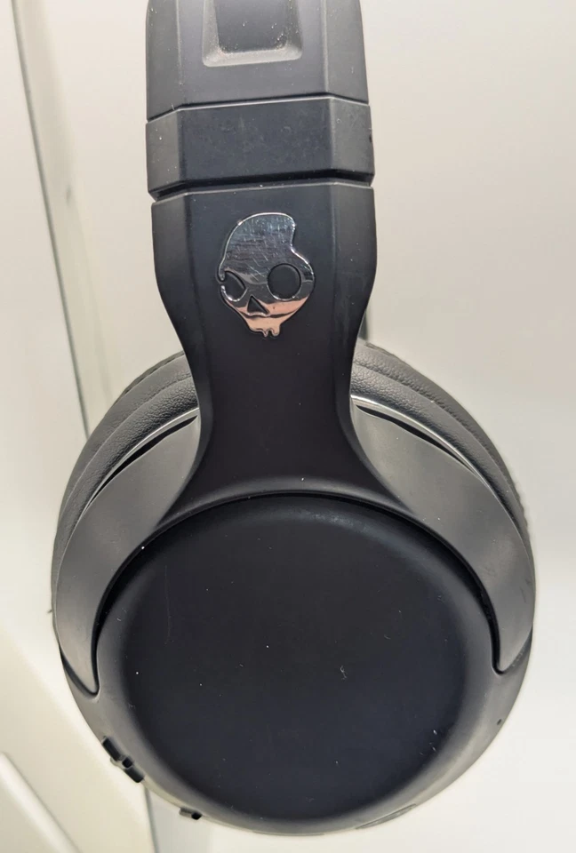 Skullcandy Hesh 2  Over the Ear Wireless Headphones Tested/Cleaned - Image 4 of 4