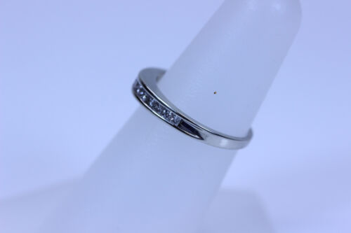 Beautiful 14K White Gold Invisible Set 0.5ctw SI2/I Diamond Band Size 6.5- 13617 - Picture 4 of 8