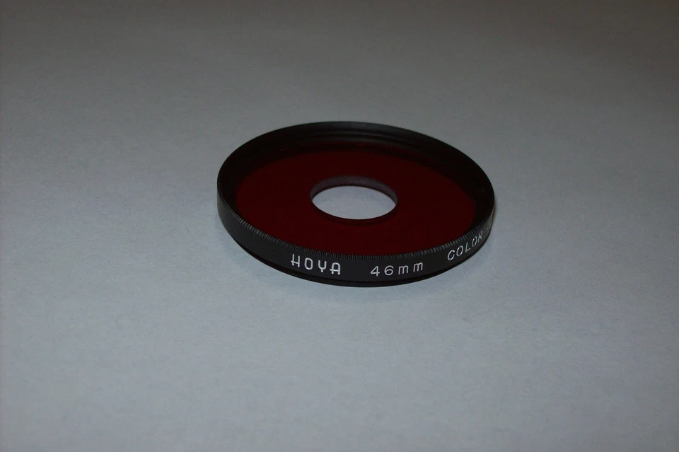 EARLY OLD NEW STOCK HOYA 46MM COLOR-SPOT RED SCREW IN FILTER WITH CASE AND BOX - Image 3 of 4