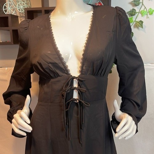 CUPSHE Deep V Neck Flounce Sleeve Mini Knot Front Ruffled Hem Size M RefCPS043 - Picture 8 of 15