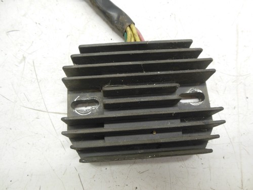 Regulador de voltaje FF10 Ducati Monster Dark 750 2000 54040111C - Imagen 4 de 4