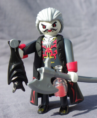 PLAYMOBIL VAMPIR Dracula Meister Glatze Maus Axt Blut Umhang Hölle Dämon NEU