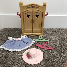 Rare Vintage Collectible Fisher Price Briarberry Bear Collection Closet Wardrobe