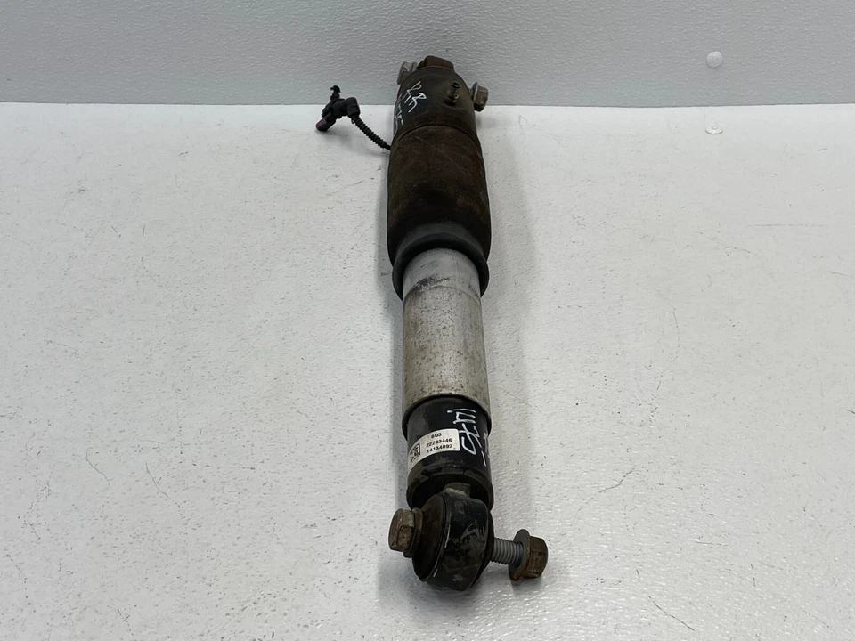 2015-2020 Cadillac Escalade Rear Right Passenger Shock Strut Absorber 1475 OEM - Image 3 of 4
