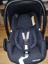 Maxi Cosi Rock Babyschale in Schwarz Maxi Cosi Rock Babyschale in Schwarz