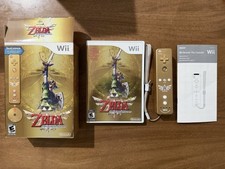 Zelda Skyward Sword 25th Anniversary Gold Wii Remote Controller Bundle Complete