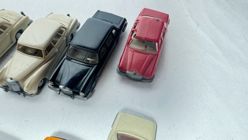 Wiking 1:87 H0 Mercedes 200 220 600 350 SL 260 D 240 D 450 SE 500 SEL C111 - Immagine 4 di 4