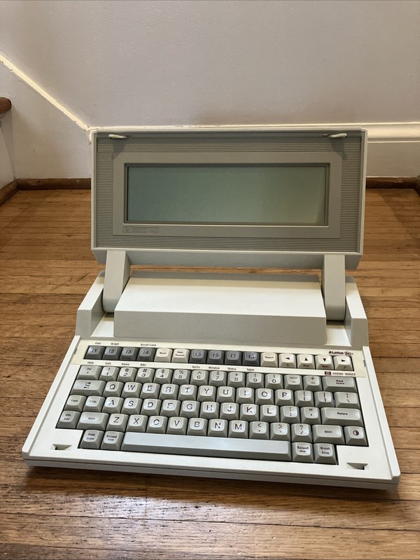 HP Hewlett Packard Model 110 Vintage Portable Computer 1980s