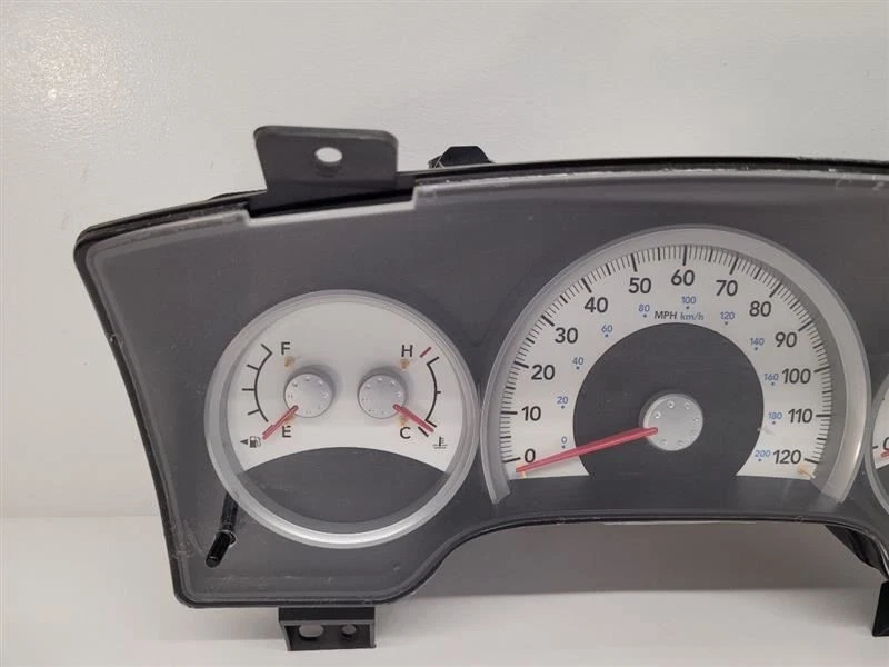 07-08 Dodge Dakota Velocímetro Cluster MPH Borde Plateado 05172999AD 07 08 Foto 3 de 4