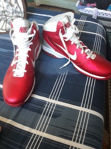 nike basketball shoes 2010