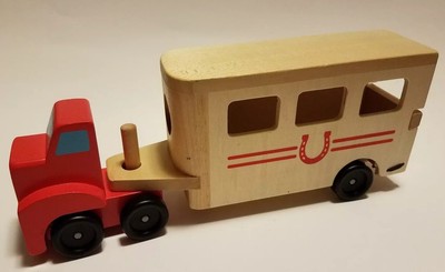melissa and doug horse trailer