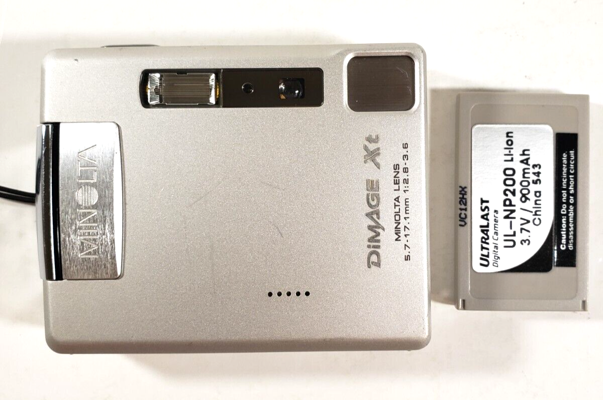 MINOLTA DiMAGE X デジタルカメラ　スノーホワイトモデル Minolta DiMAGE X】見た目がMDプレイヤーすぎる幻のデジカメ。｜sai