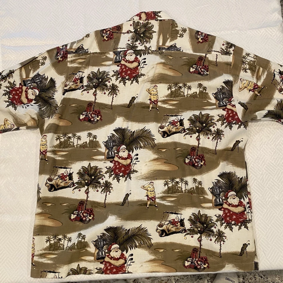 Camisa XL Clearwater Outfitters para Hombres Papá Noel Jugando Golf Navidad Hawaiana Foto 2 de 4