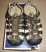 Croft & Barrow Fisherman Sandals Men’s Size 10 Olive Closed Toe style CB Jeffrey