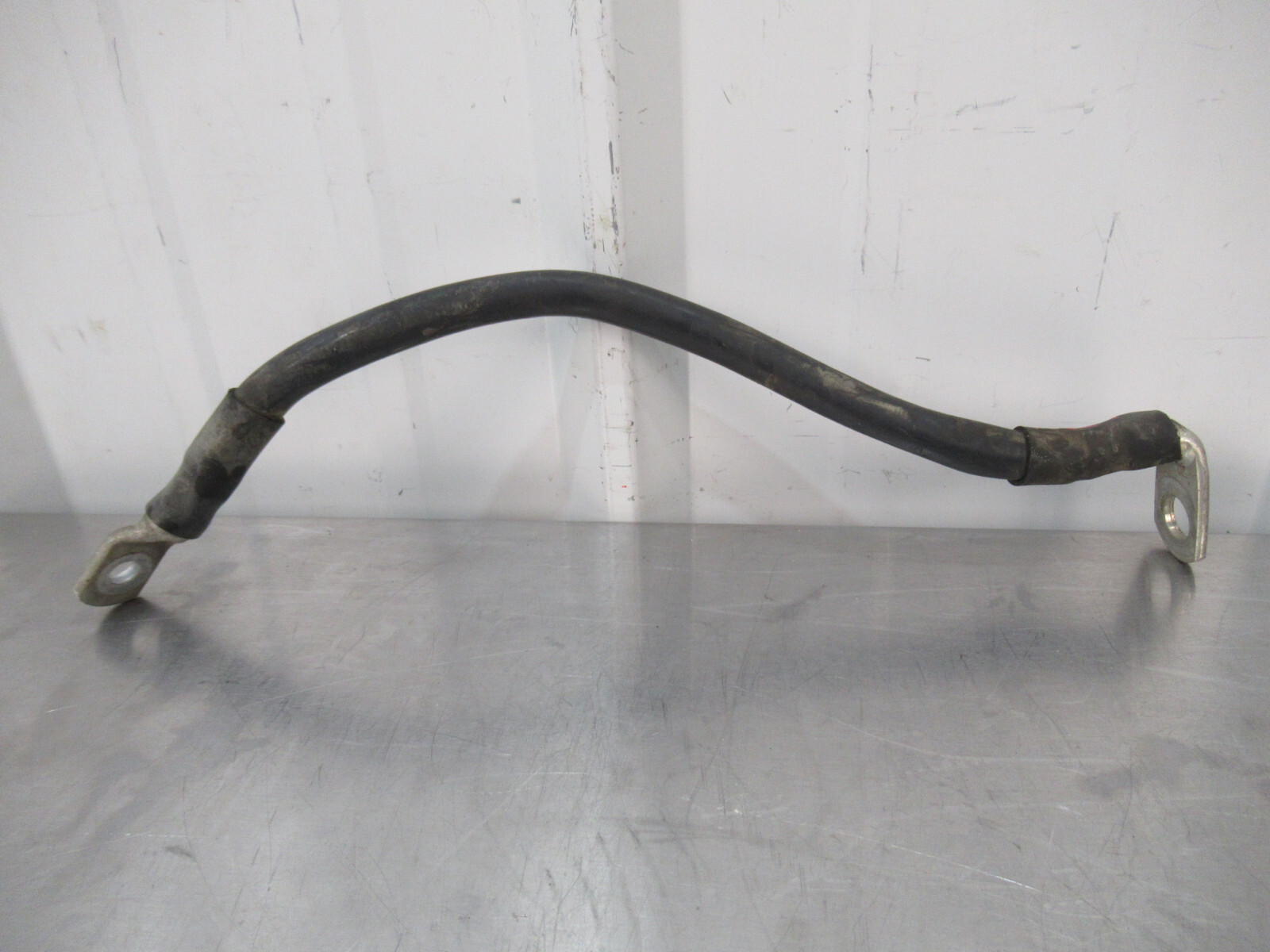 T081 2009 09 AUDI R8 REAR GROUND NEGATIVE BATTERY CABLE 420971237 eBay