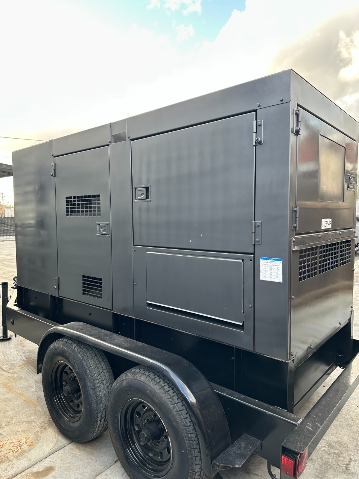 Multiquip DCA125SSIU4F MQ 125kVA 100kW Trailer Mounted Diesel Generator