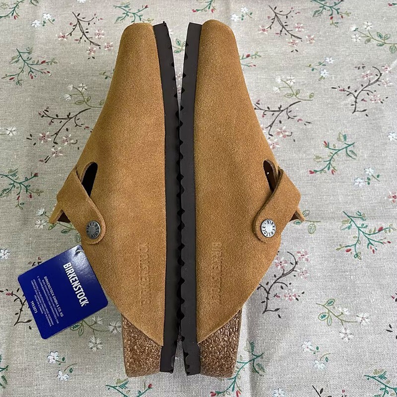 Birkenstock Boston x Stussy Soft Footbed Wide Caramel Clog