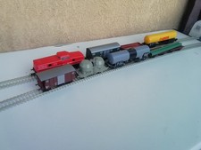 LIMA LOTTO 8 CARRI MISTI DI CUI 1 LOCO DIESEL DB.ALCUNI CARRI CON LIEVI DIFETTI