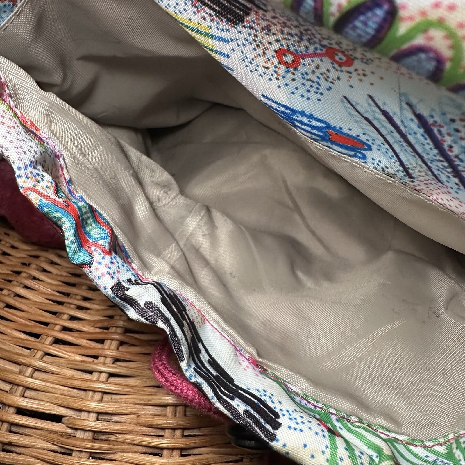 Kipling Graffiti Abstract Multicolored ‘Kenzie’ E… - image 12