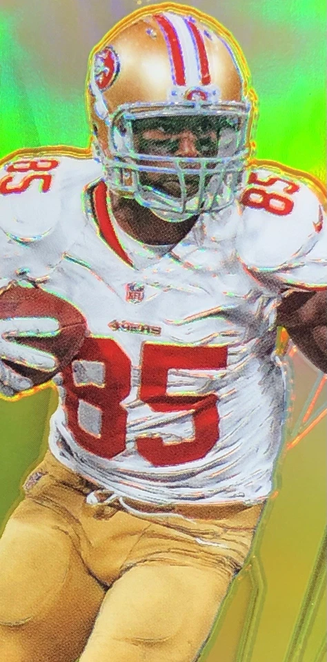 2014 Spectra Vernon Davis /10 GOLD PRIZM COLOR MATCH Die-Cut SSP No. 93 (10/10) - Image 3 of 4