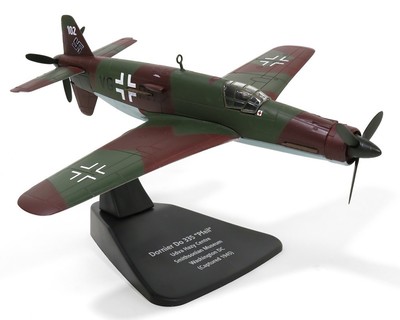 Dornier Do 335 PFEIL Flugzeug Modellflugzeug Spielzeug Geschenk - Maßstab 1:72