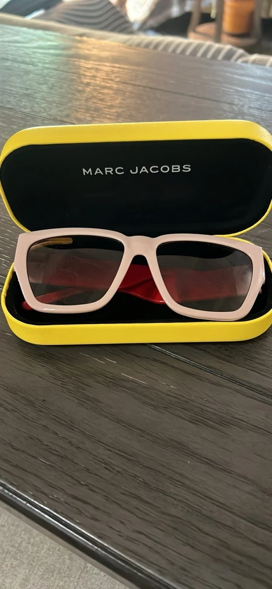 Marc Jacobs Plastic Frame Square Sunglasses for Women for  display picture 3