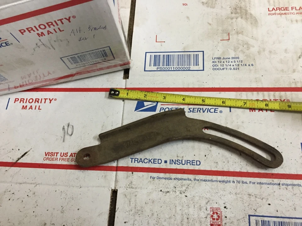 1977 1978 1979 1980 Ford LTD Granada TBird soporte alternador brazo de ajuste 302 Foto 4 de 4