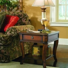 Hooker Furniture Brookhaven Wood Top End Table in Clear Cherry