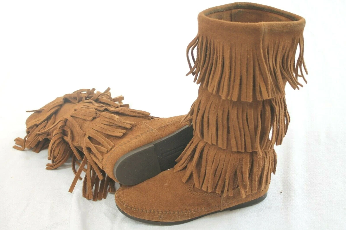 Minnetonka Moccasins Size 6 Three Layer Fringe BOOTS 1638