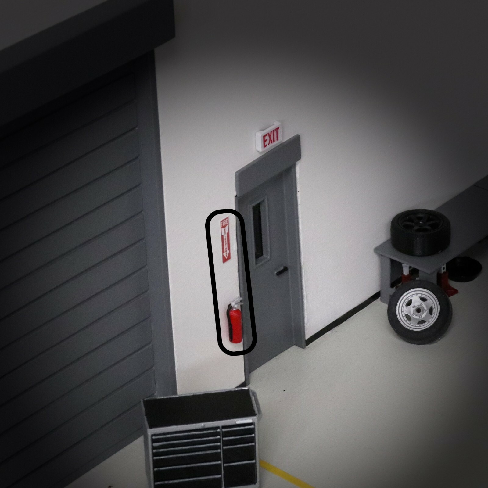 Make It RC 1/24 1/25 Scale Fire Extinguisher for Model RC Car Shop Diorama