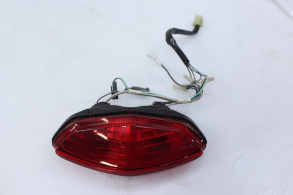 02-12 LUZ TRASERA SUZUKI VSTROM 1000 DL1000 OEM LUZ TRASERA TRASERA Foto 3 de 4