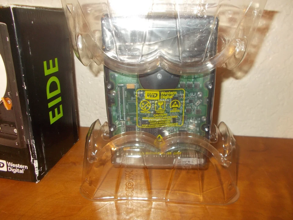 Western Digital WD Caviar SE Hard Drive 320 GB/Go - Image 4 of 4