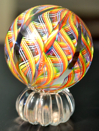 JAMES ALLOWAY GLASS MARBLE/2.903"-RAINBOW SPACE CADET #221-XL STAND/WORLDWIDE - Picture 3 of 20