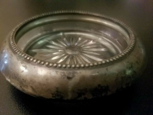 Vintage Glass Ashtray/Trinket/Ring Holder; Starburst Design; Silver Plated Rim - Picture 6 of 12