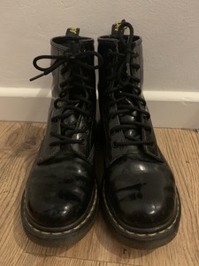 black patent dr martens size 4