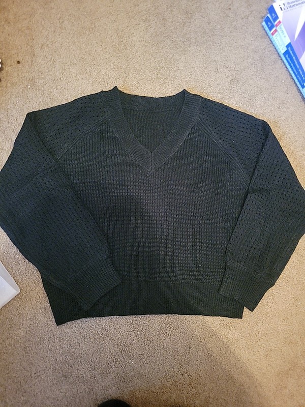 NEW Girls Cropped Black Sweater LARGE