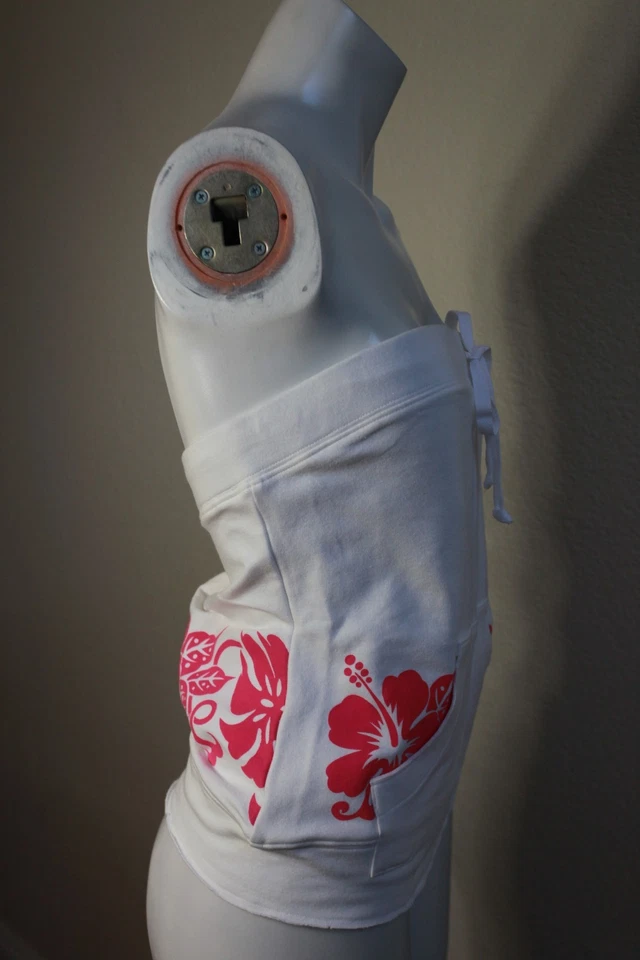 Bebe Sport Jrs L 白色运动衫粉色木槿印花管上衣 Y2K 复古新品 — 第 4/4 张图片