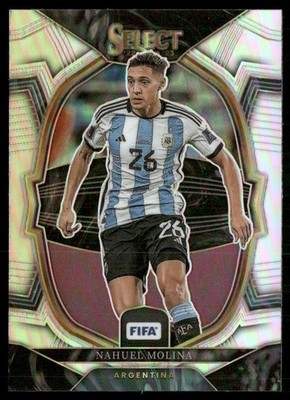 Nahuel Molina 2022 Panini Select FIFA Silver Prizm Argentina #29
